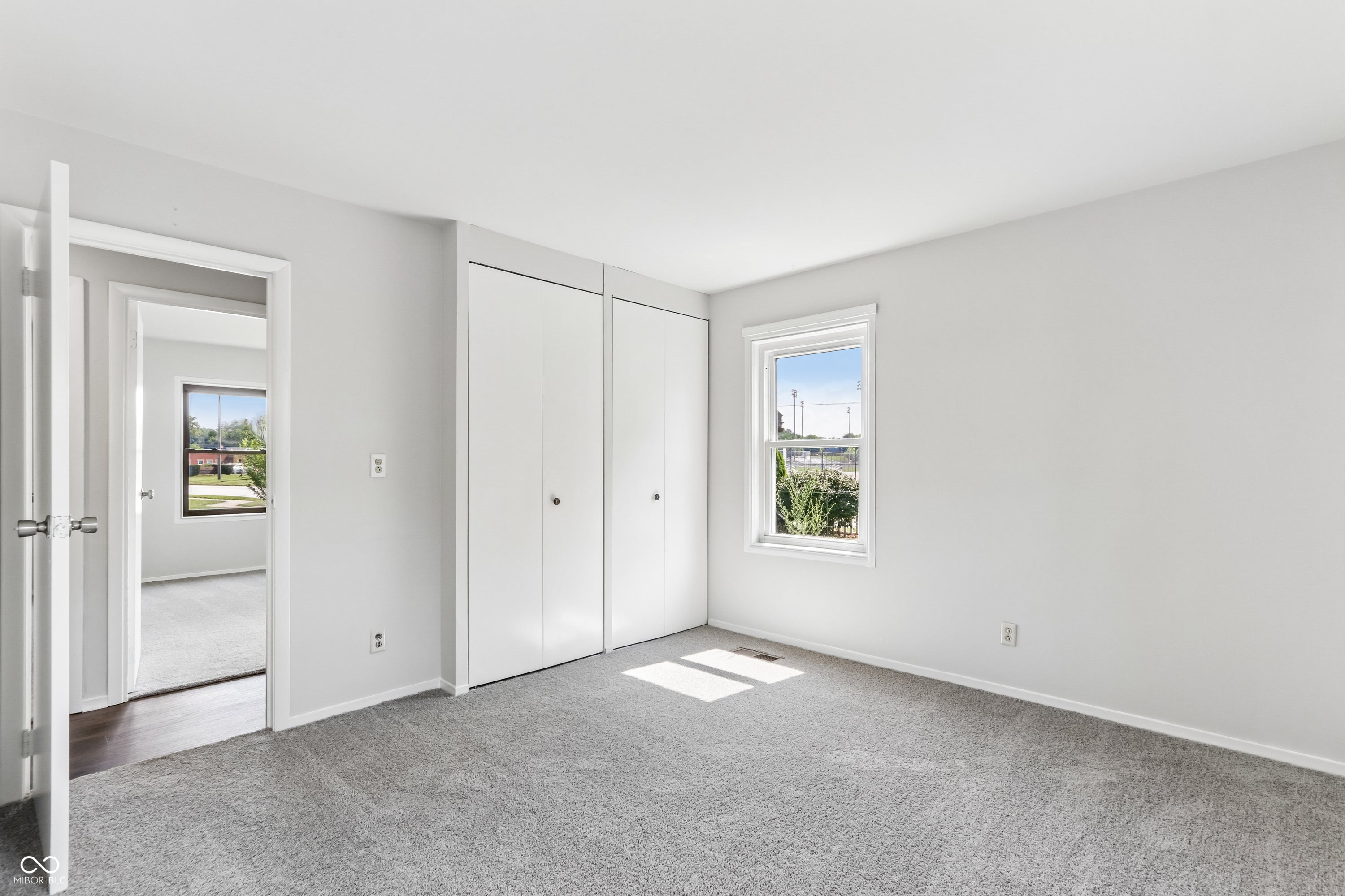 1006 Longfellow Lane