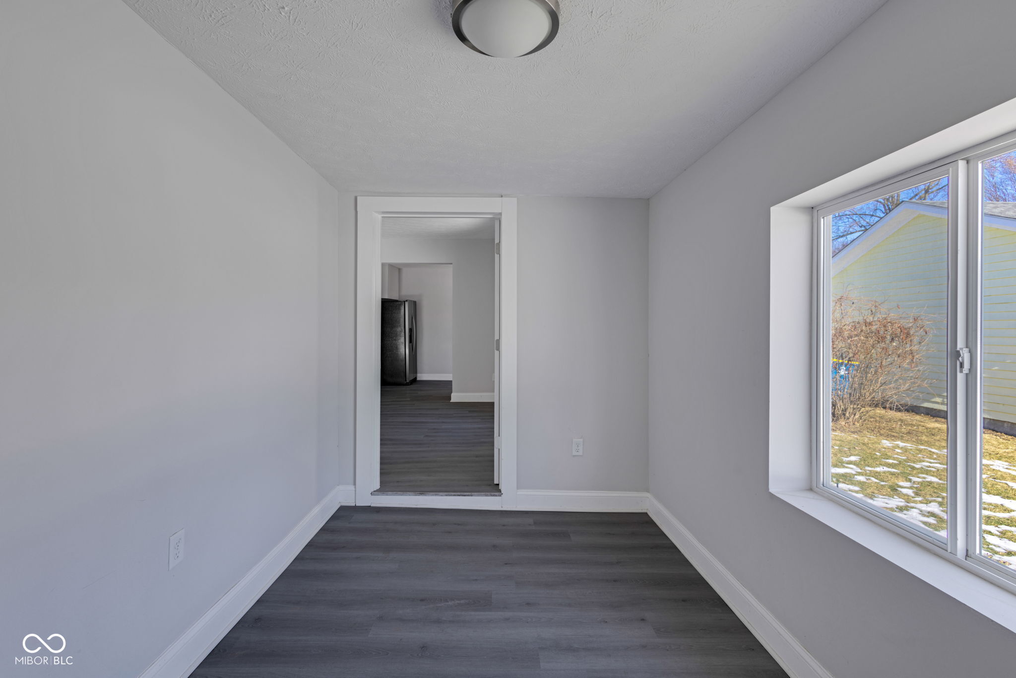 405 E 9th Street