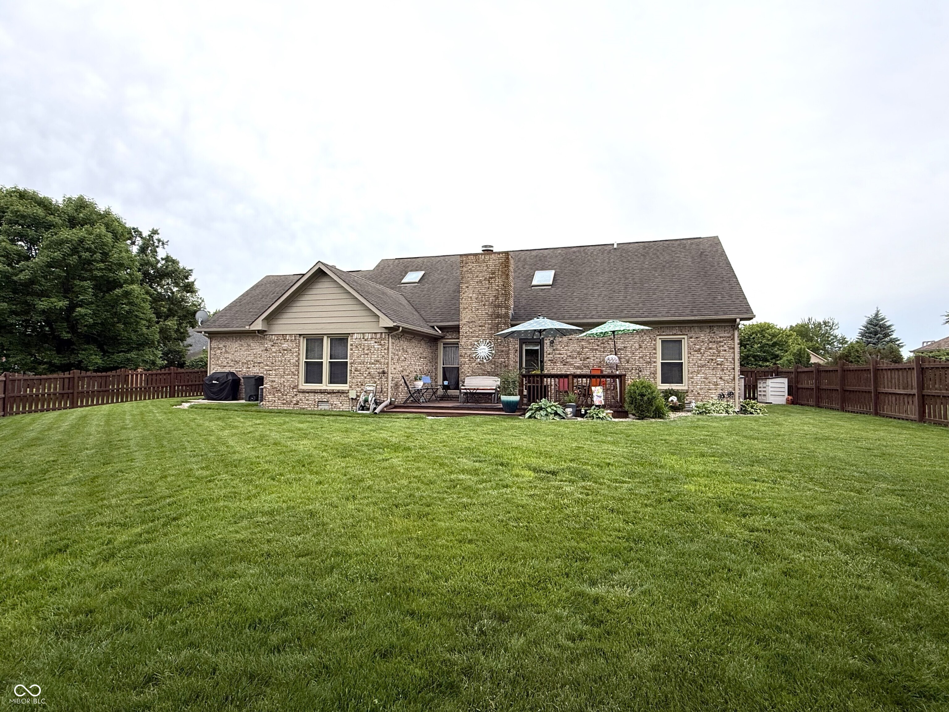 1069 Redwood Drive