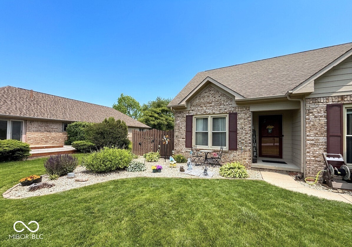 1069 Redwood Drive