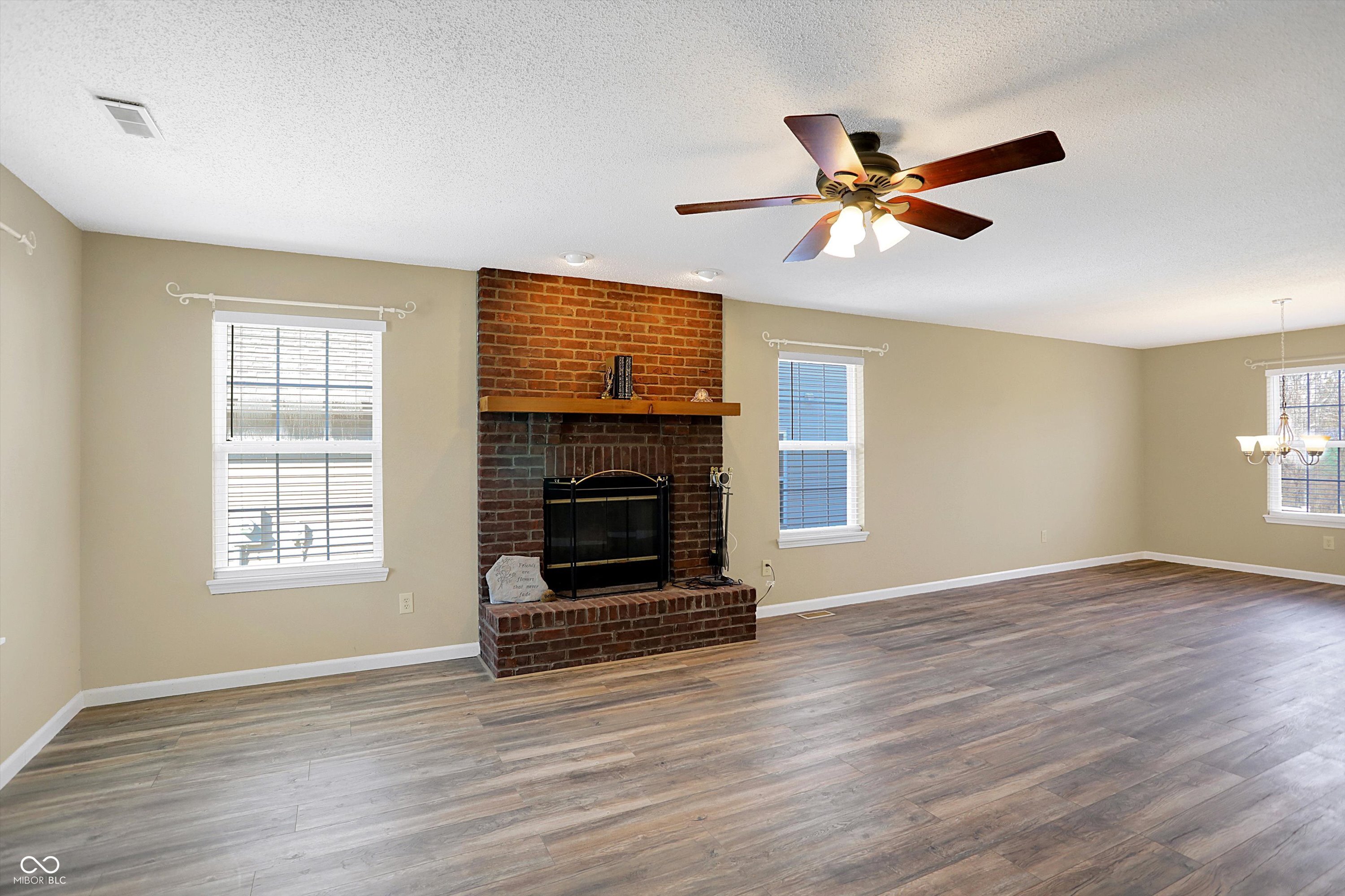 1024 Rotherham Lane