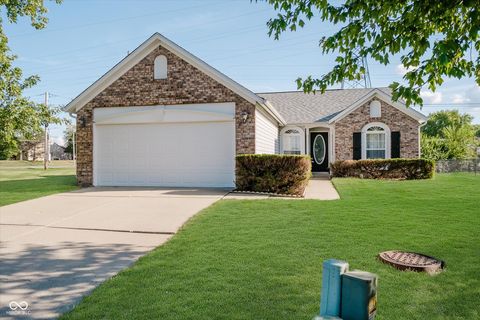 Photo of 4448 Victory Circle, Indianapolis, IN 46203 (MLS # 22085225)