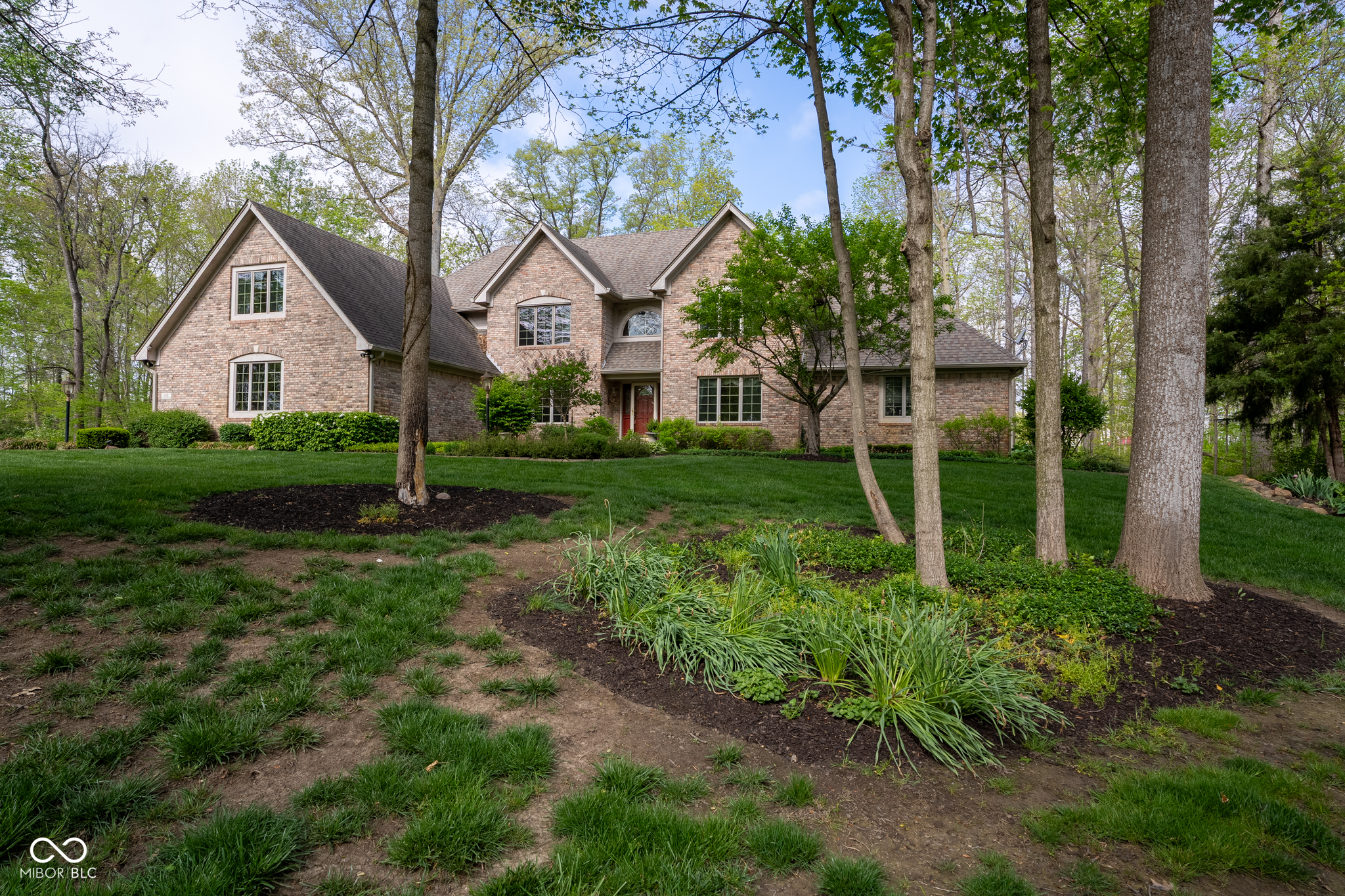 1112 N Dogwood Way