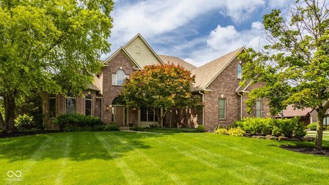 Photo of 13788 Smokey Ridge Drive, Carmel, IN 46033 (MLS # 22111473)