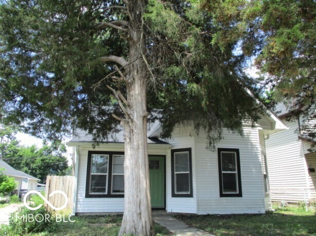 Photo 1 of 13 — 1046 Dawson Street, Indianapolis, IN 46203