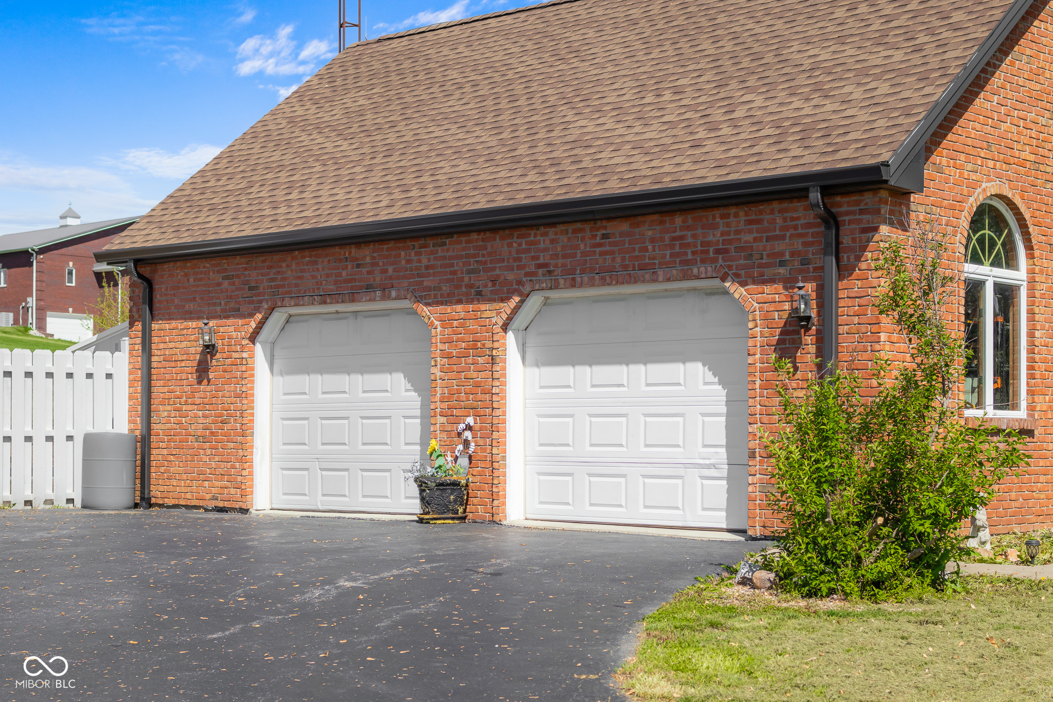 776 N Co Rd 850 E