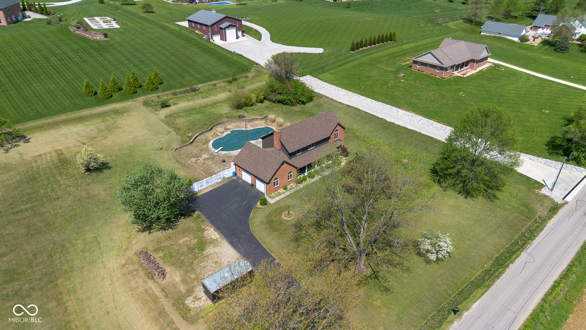 776 N Co Rd 850 E