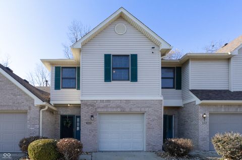 Photo of 1024 S Montgomery Drive, Greenwood, IN 46143 (MLS # 22066552)