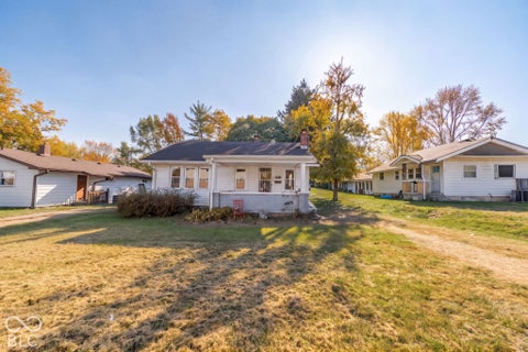 Photo of 1811 E 10th Street, Anderson, IN 46012 (MLS # 22134208)