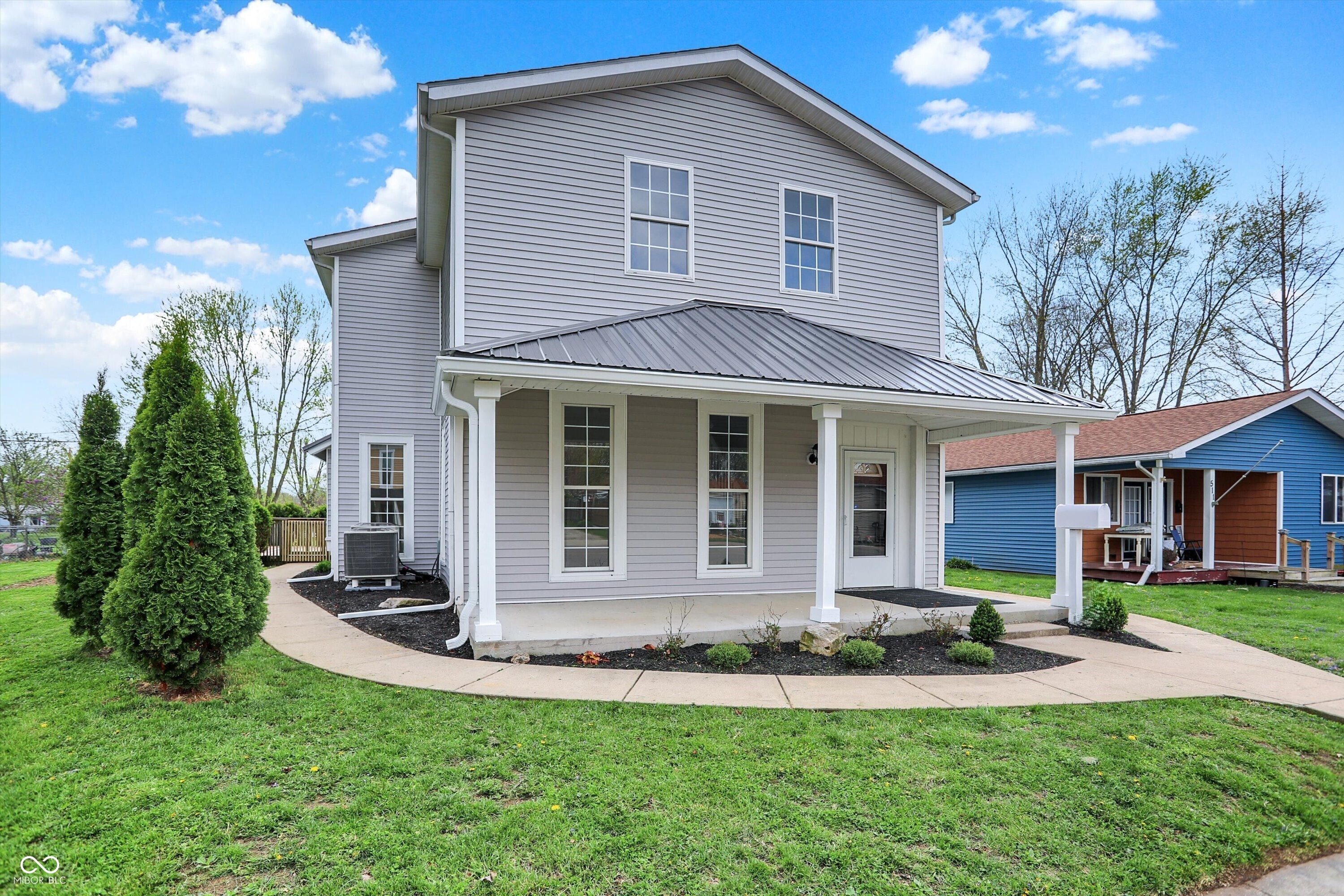 601 E Thompson Street