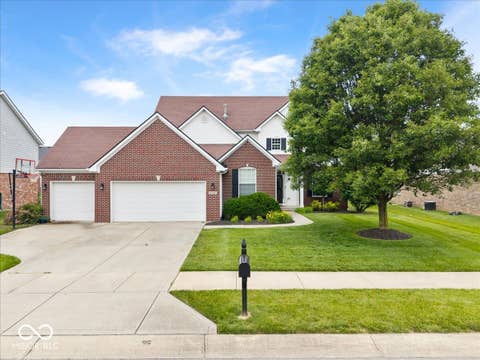 Photo of 8702 N Autumnview Drive, McCordsville, IN 46055 (MLS # 22105685)