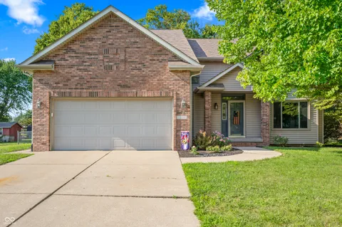 1936 Broadmoor Lane, Columbus, IN 47203 - MLS#: 21995538