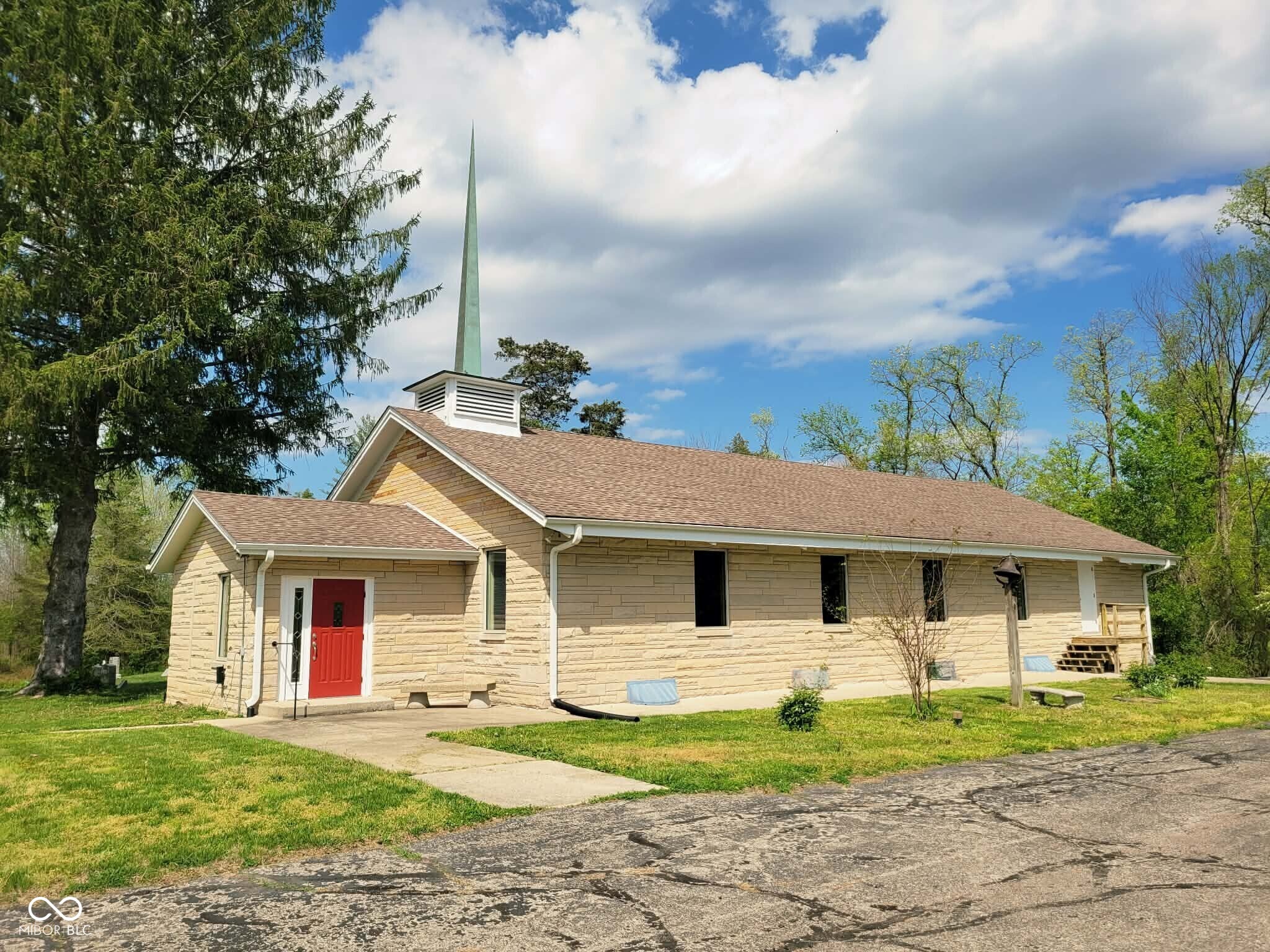 Photo 1 of 22 — 4391 S 550 W, Columbus, IN 47201
