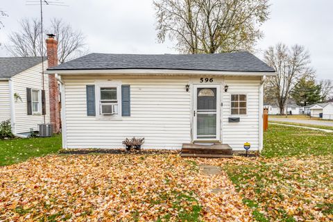 Photo of 596 Christian Avenue, Noblesville, IN 46060 (MLS # 22074318)