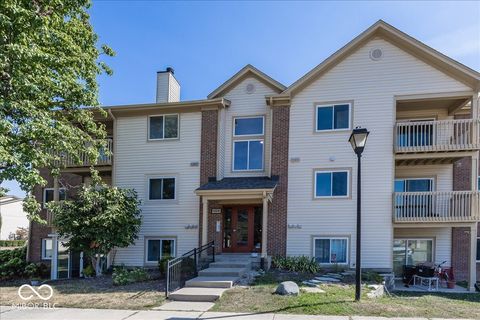 Photo of 12519 Timber Creek Drive #2, Carmel, IN 46032 (MLS # 22060177)