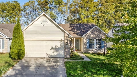 Photo of 18984 Prairie Crossing Drive, Noblesville, IN 46062 (MLS # 22129871)
