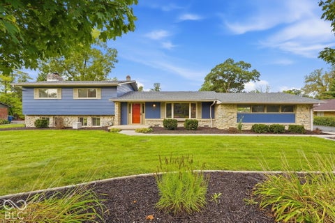 Photo of 6360 Knyghton Road, Indianapolis, IN 46220 (MLS # 22128318)