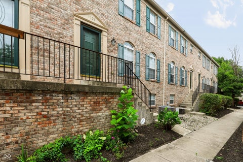 Photo of 3025 Armory Drive, Indianapolis, IN 46208 (MLS # 22122771)