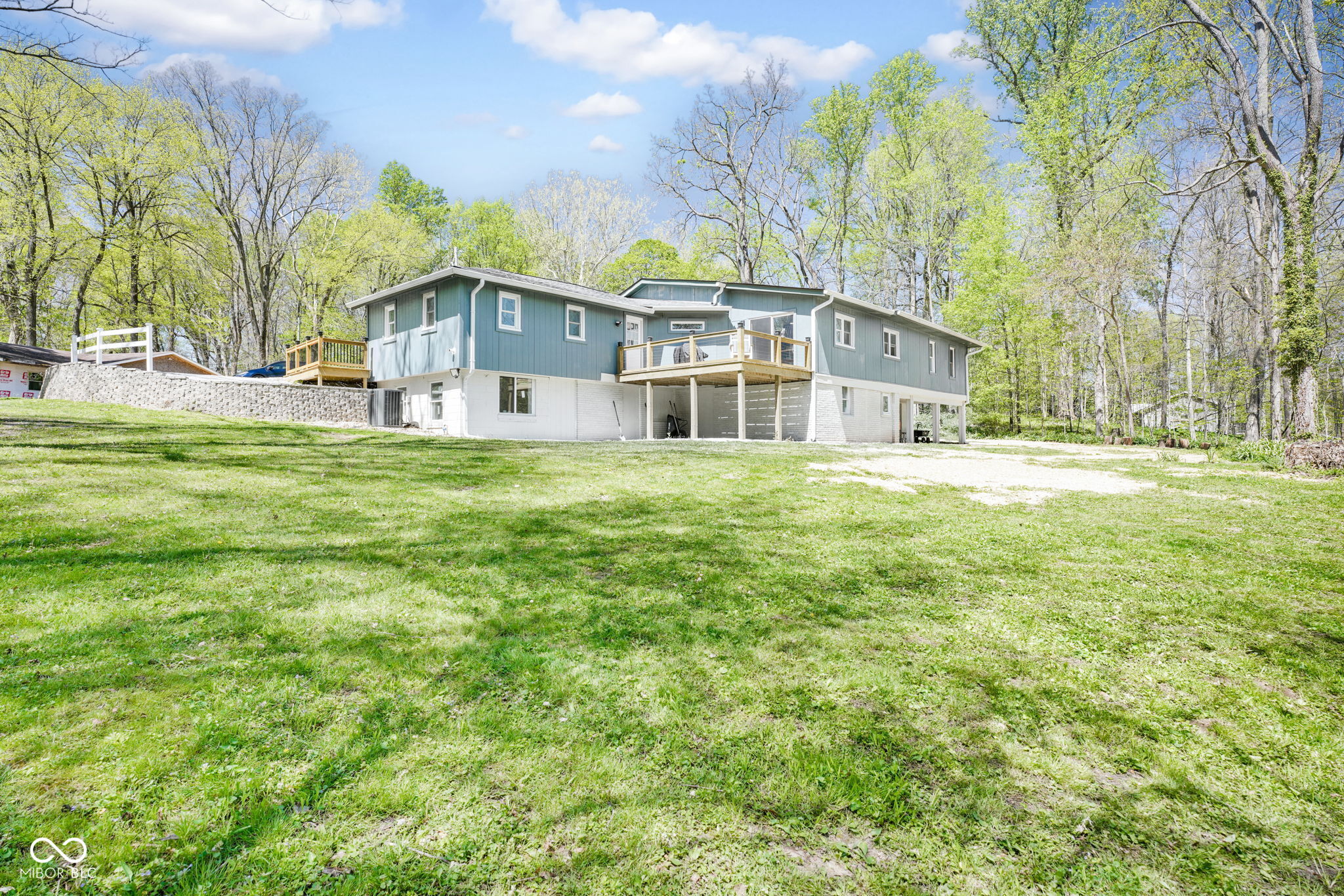 8515 N Briarwood Lake South Court