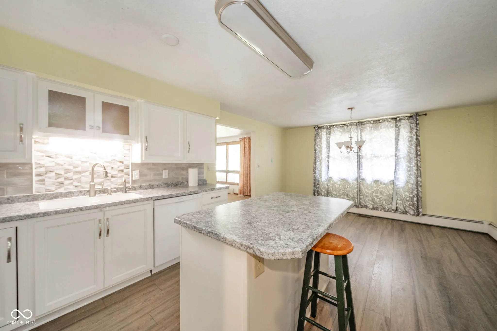 Anderson, Indiana 46012, United States, 2 Bedrooms Bedrooms, ,2 BathroomsBathrooms,Residential,Active,115802