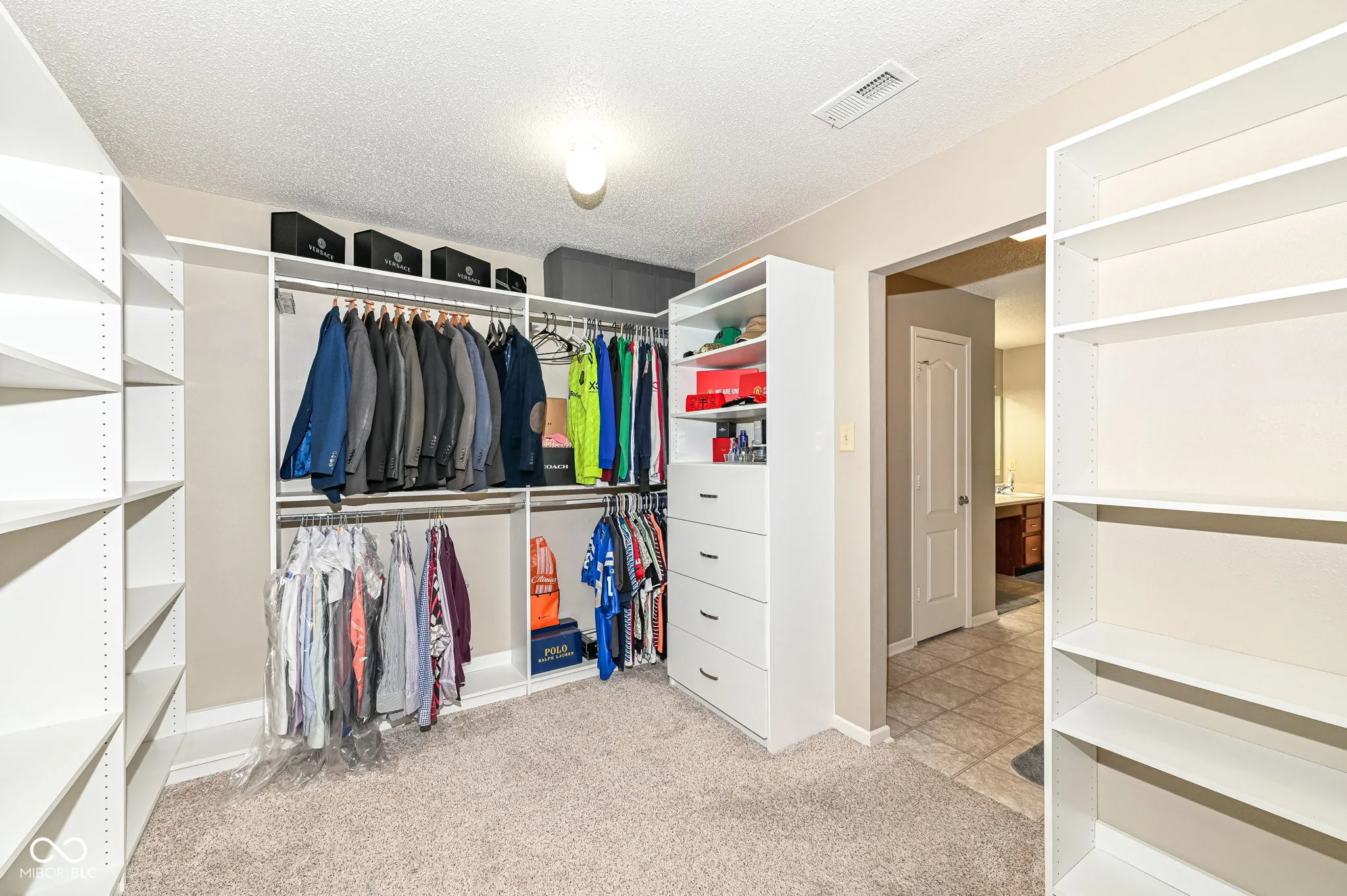 Indianapolis, Indiana 46234, United States, 4 Bedrooms Bedrooms, ,4 BathroomsBathrooms,Residential,Active,3208