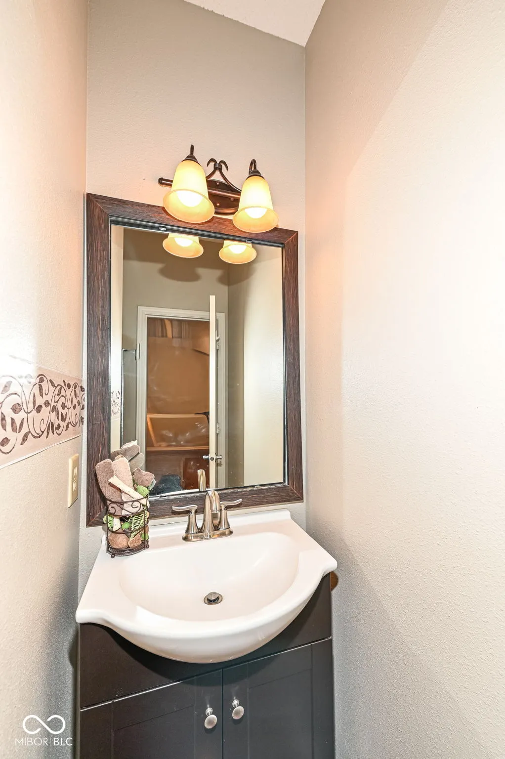 Indianapolis, Indiana 46234, United States, 4 Bedrooms Bedrooms, ,4 BathroomsBathrooms,Residential,Active,3208