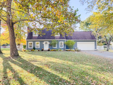 Photo of 9802 Hamilton Hills Lane, Fishers, IN 46038 (MLS # 22070770)