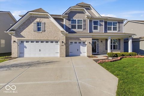 Photo of 1276 Sanderling Drive, Greenwood, IN 46143 (MLS # 22090357)