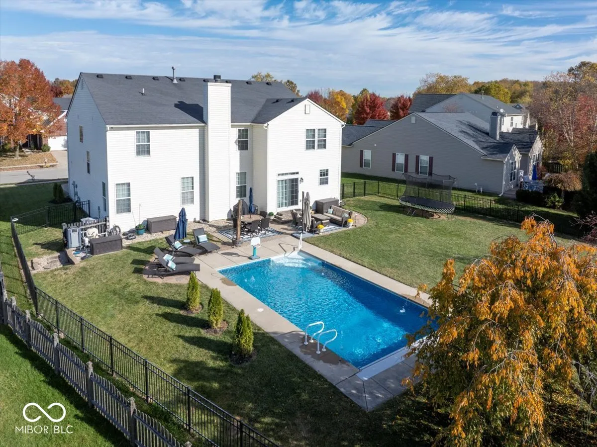 Fishers, Indiana 46038, United States, 4 Bedrooms Bedrooms, ,3 BathroomsBathrooms,Residential,Pending,247190