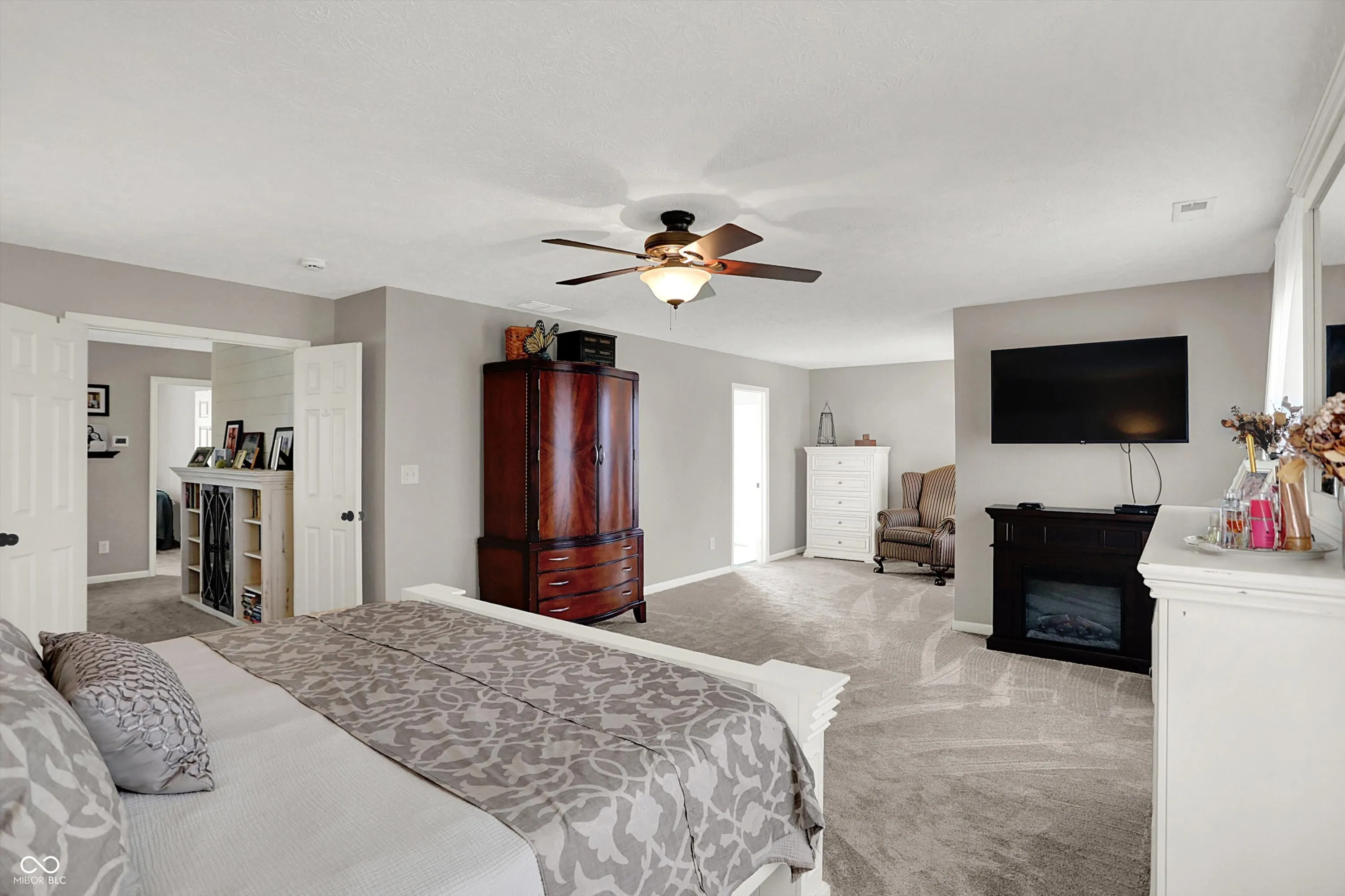 Fishers, Indiana 46038, United States, 4 Bedrooms Bedrooms, ,3 BathroomsBathrooms,Residential,Pending,247190