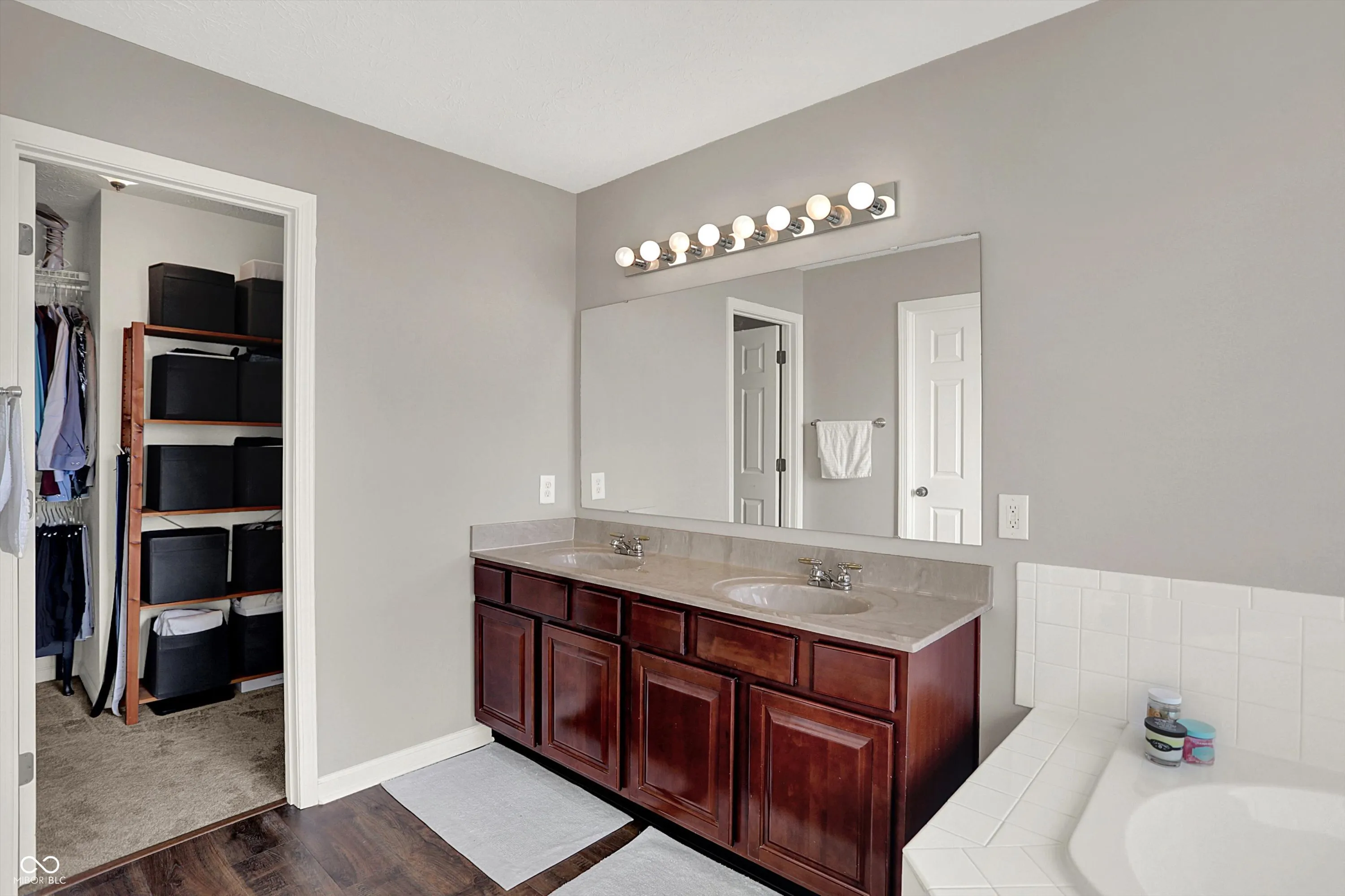 Fishers, Indiana 46038, United States, 4 Bedrooms Bedrooms, ,3 BathroomsBathrooms,Residential,Pending,247190