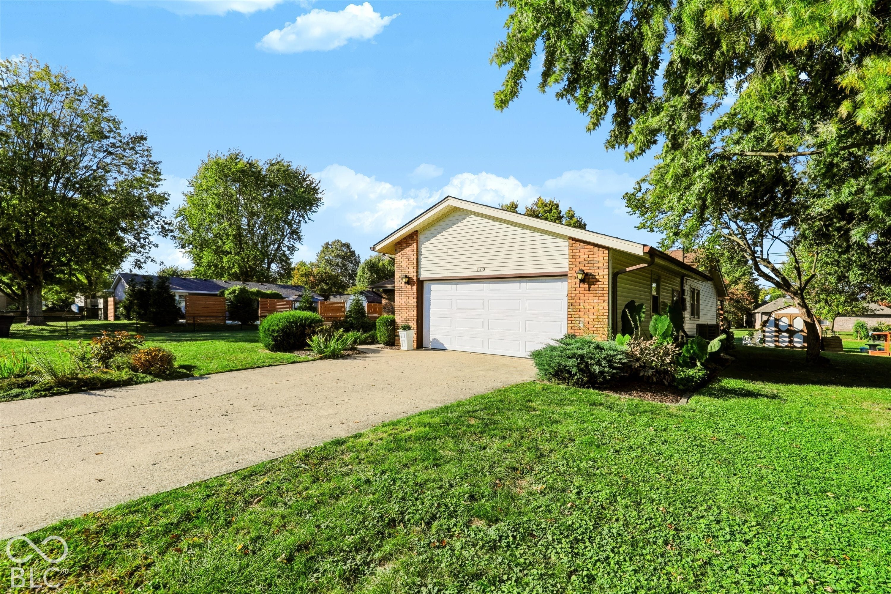 180 Roundelay Drive