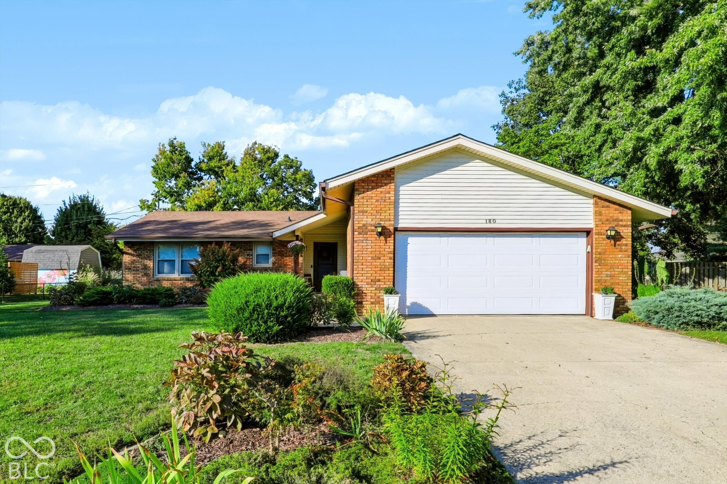 180 Roundelay Drive