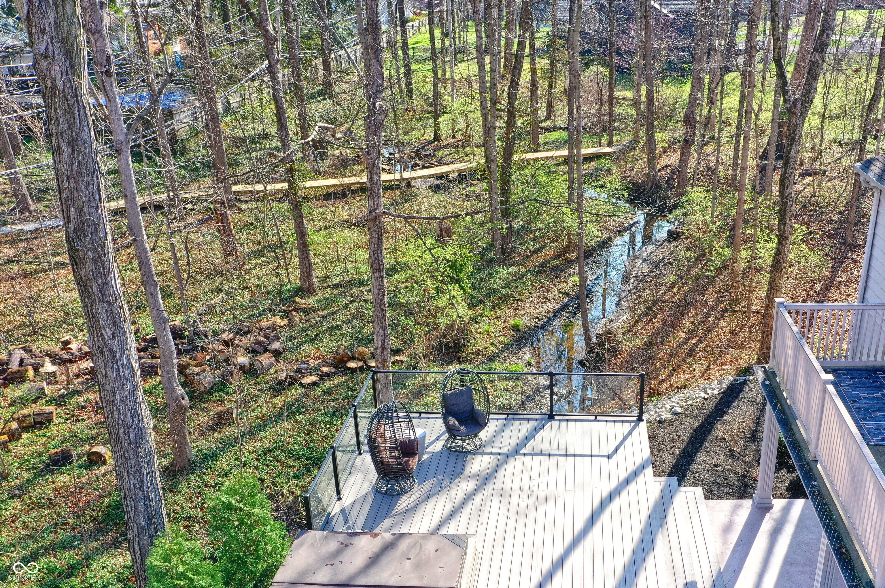 8990 Pickwick Drive
