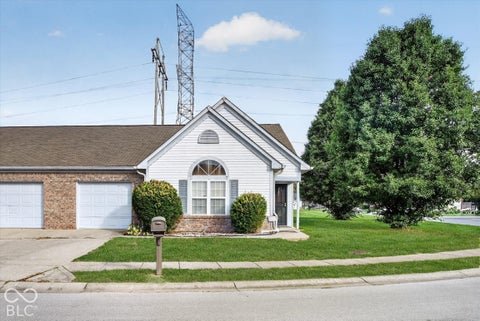 Photo of 5714 Eden Village Drive, Indianapolis, IN 46254 (MLS # 22131848)