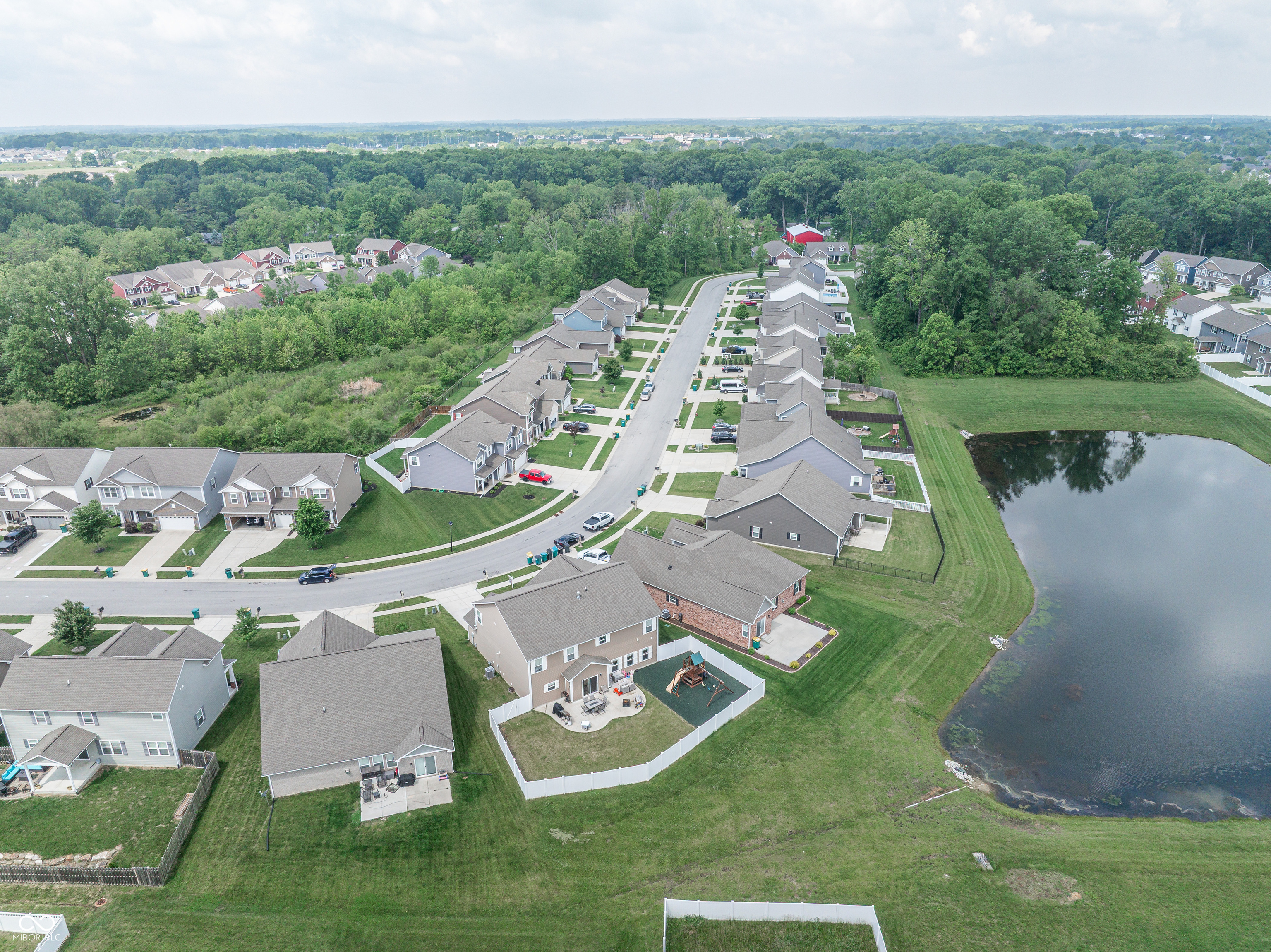 1661 Devonshire Avenue