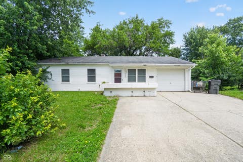 Photo of 4023 Cass Court, Indianapolis, IN 46235 (MLS # 22105524)