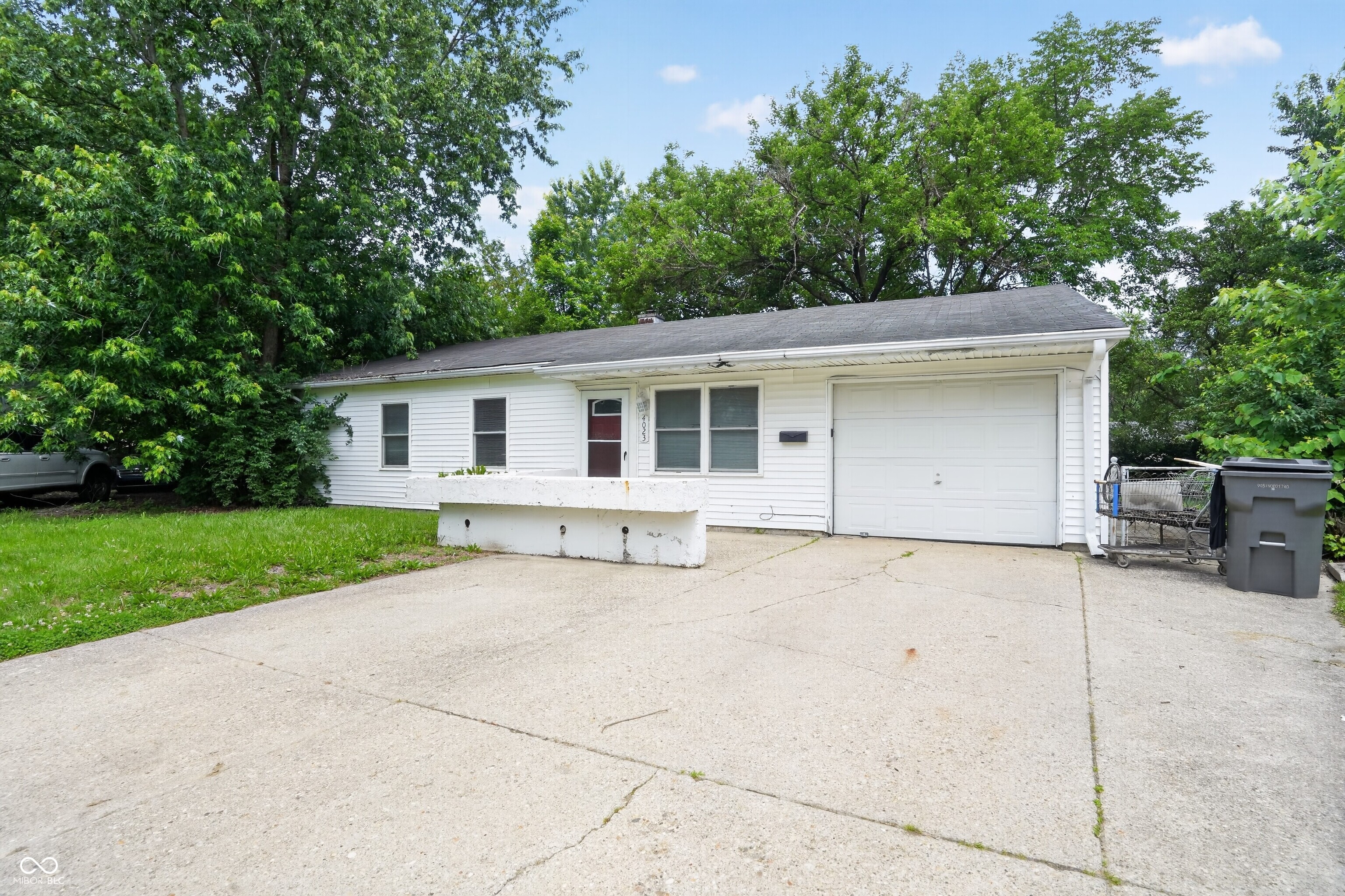 4023 Cass Court