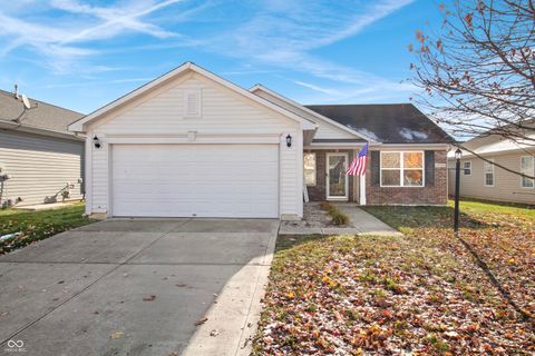 Photo of 19348 Links Lane, Noblesville, IN 46062 (MLS # 22073531)