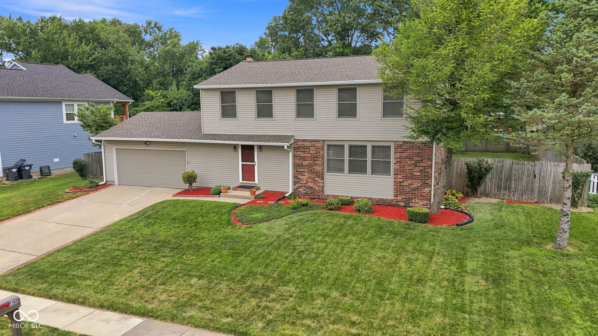1192 W Greenbriar Drive