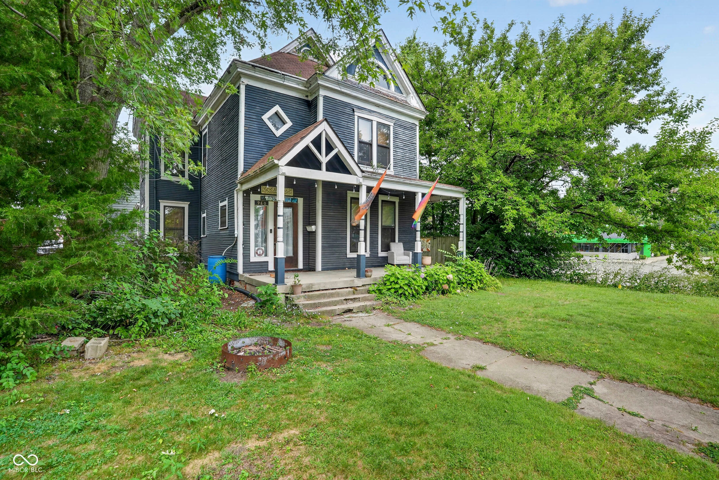 980 Woodruff Place West Drive