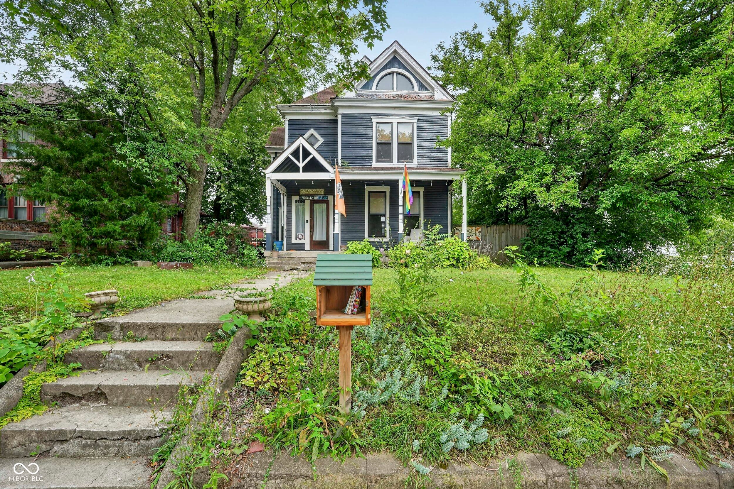 980 Woodruff Place West Drive