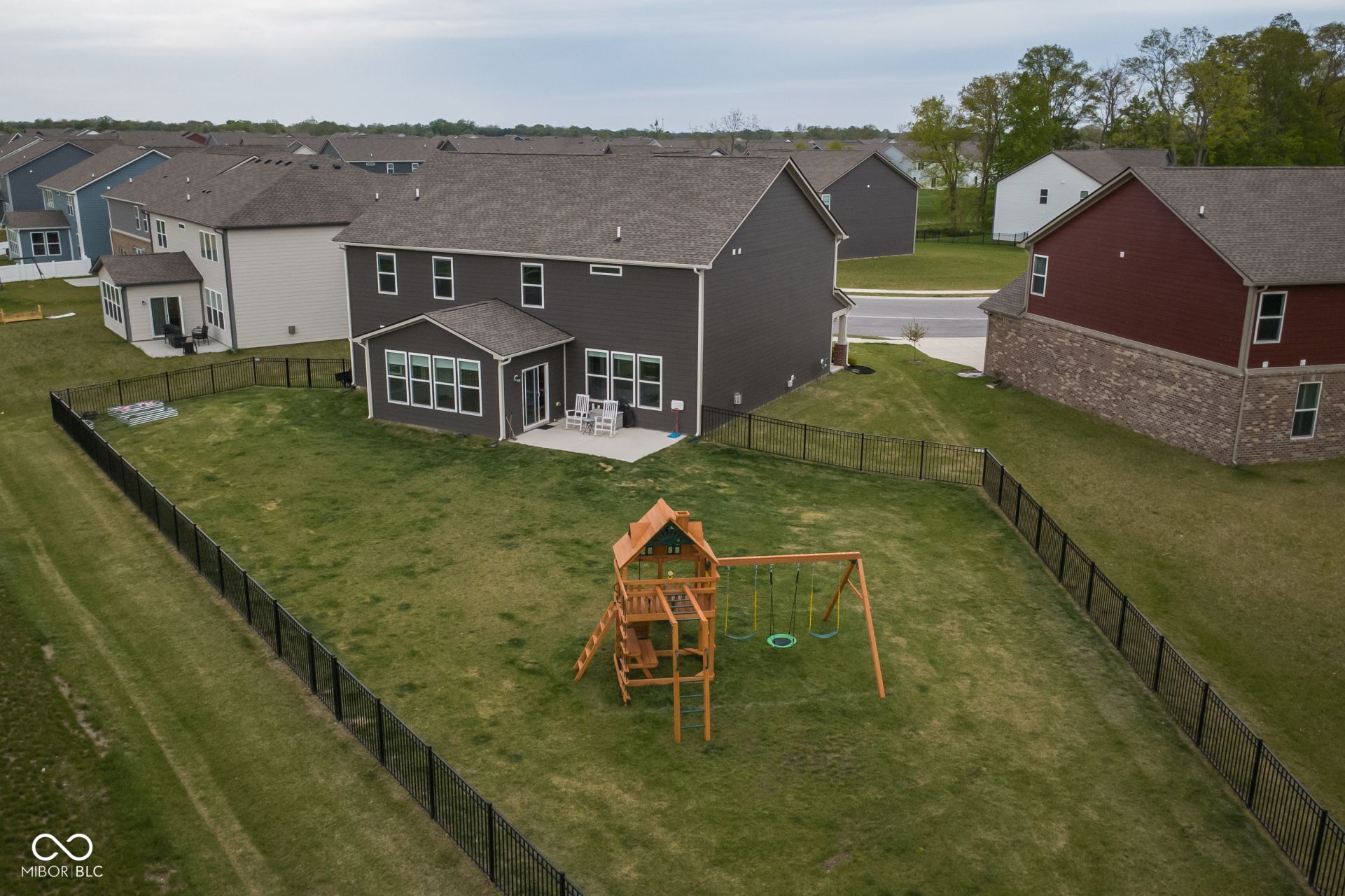 580 Hawking Court