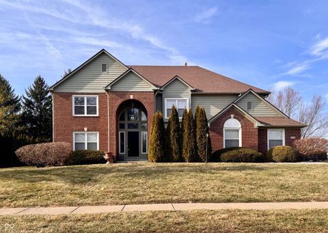 Photo of 11458 Sutton Place Drive W, Carmel, IN 46032 (MLS # 22078284)