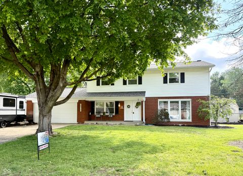 Photo of 6419 Woodwind Drive, Indianapolis, IN 46217 (MLS # 22099373)