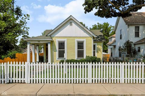 Photo of 1118 Tecumseh Street, Indianapolis, IN 46201 (MLS # 22118572)