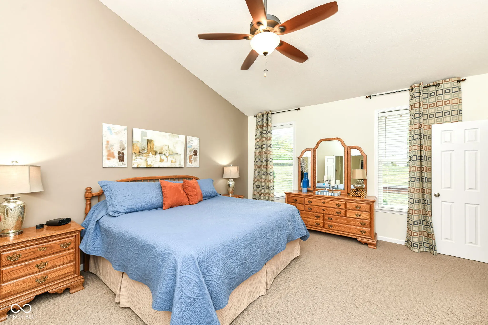 Noblesville, Indiana 46062, United States, 4 Bedrooms Bedrooms, ,4 BathroomsBathrooms,Residential,Active,230829