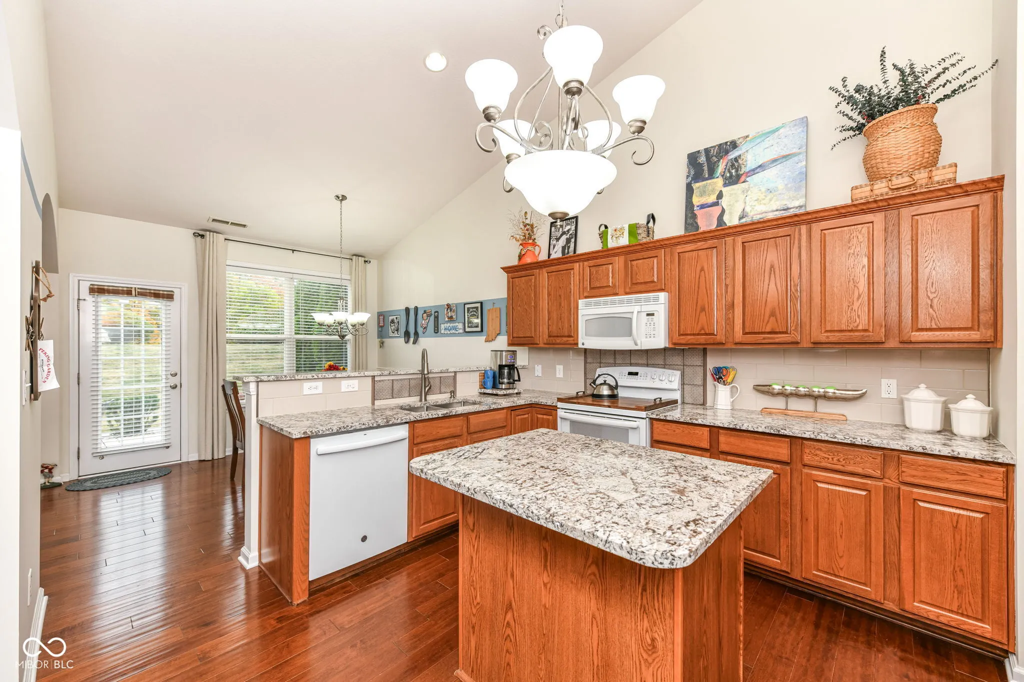 Noblesville, Indiana 46062, United States, 4 Bedrooms Bedrooms, ,4 BathroomsBathrooms,Residential,Active,230829