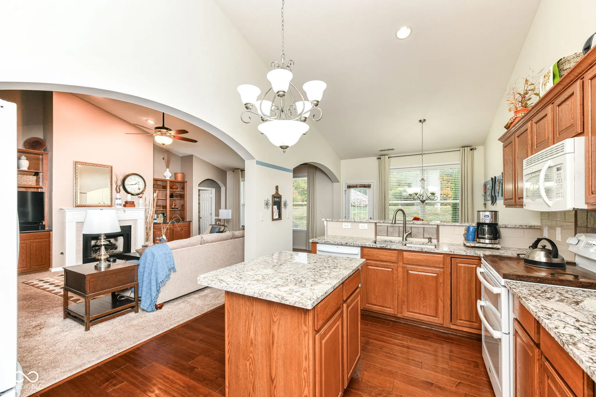 Noblesville, Indiana 46062, United States, 4 Bedrooms Bedrooms, ,4 BathroomsBathrooms,Residential,Active,230829