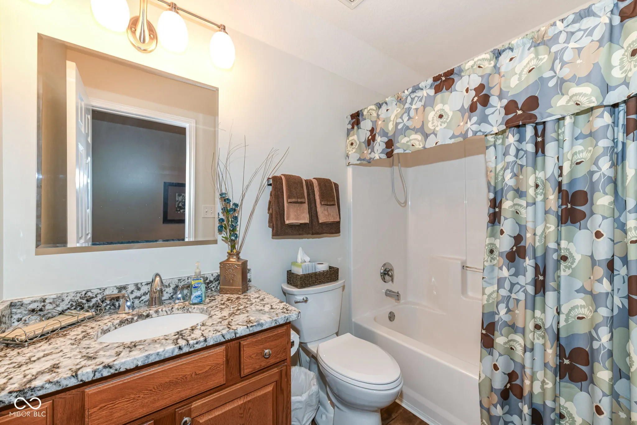 Noblesville, Indiana 46062, United States, 4 Bedrooms Bedrooms, ,4 BathroomsBathrooms,Residential,Active,230829